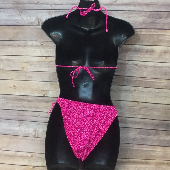 Pink bikini 👙 - Picture 3 of 6